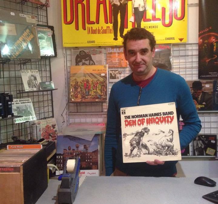 Thomas Cuvelier dans sa boutique de disques à Toulouse. Photo LA
