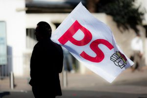 Qui de Valls ou Hamon, prendra la tête du PS ? Comparez les points clés des programmes./CC Anth Optic