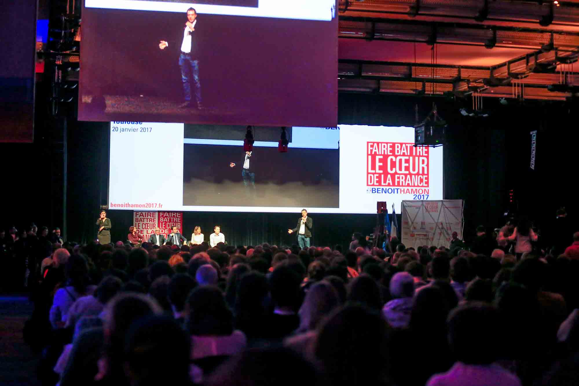 Le candidat de la primaire de la Gauche, Benoit Hamon était en meeting à Toulouse vendredi 20 janvier. C'est dans la ville rose qui termine sa campagne, à deux jours du premier tour des primaires de la gauche. /Photo S. Thuault-Ney