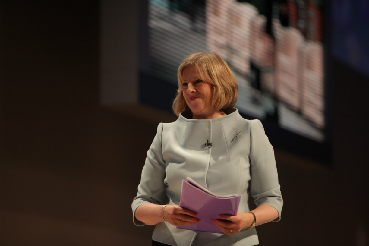 Theresa May contre l'Europe.