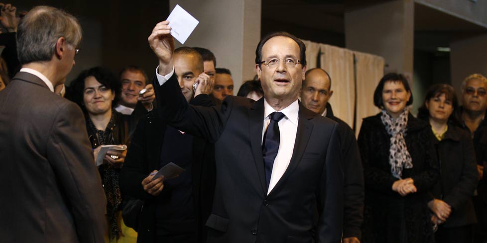 François Hollande vote à Tulle. Crédit : Reuters