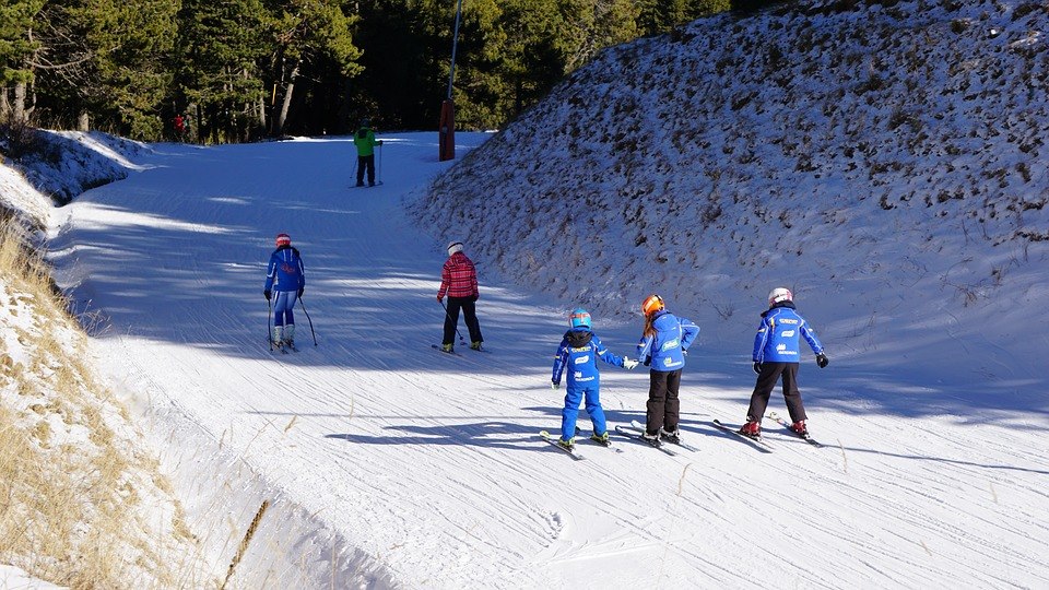 Pyrénées : en l'absence de neige, les stations de ski tournent au ralenti / Crédit : Pixabay