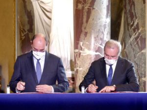 En octobre, Jean Castex et Jean-Luc Moudenc, le maire de Toulouse, avaient signé le premier "contrat de sécurité intégrée". Crédit : Guillaume Pannetier