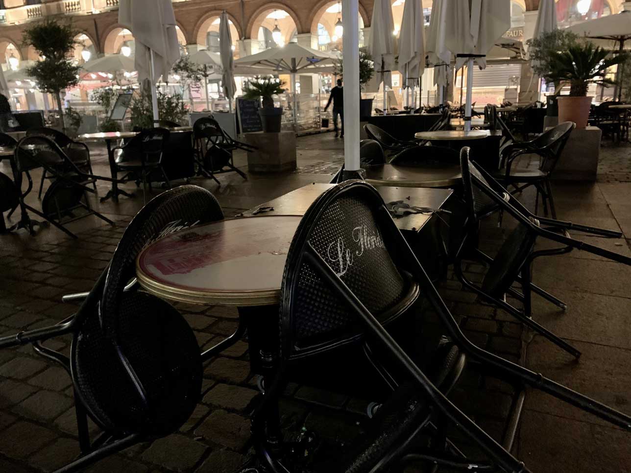 Les restaurants sont contraints de fermer depuis plusieurs mois, malgré une bouffée d'air frais dans l'été. Crédit : Guillaume Pannetier