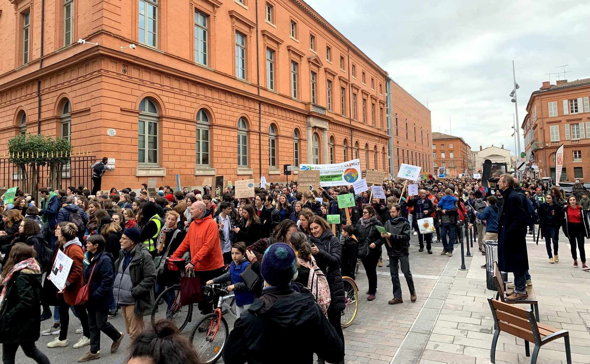 Les ONG espèrent la reconnaissance d'une défaillance de l'État dans la lutte contre le réchauffement climatique. Crédit : Melvin Gardet.