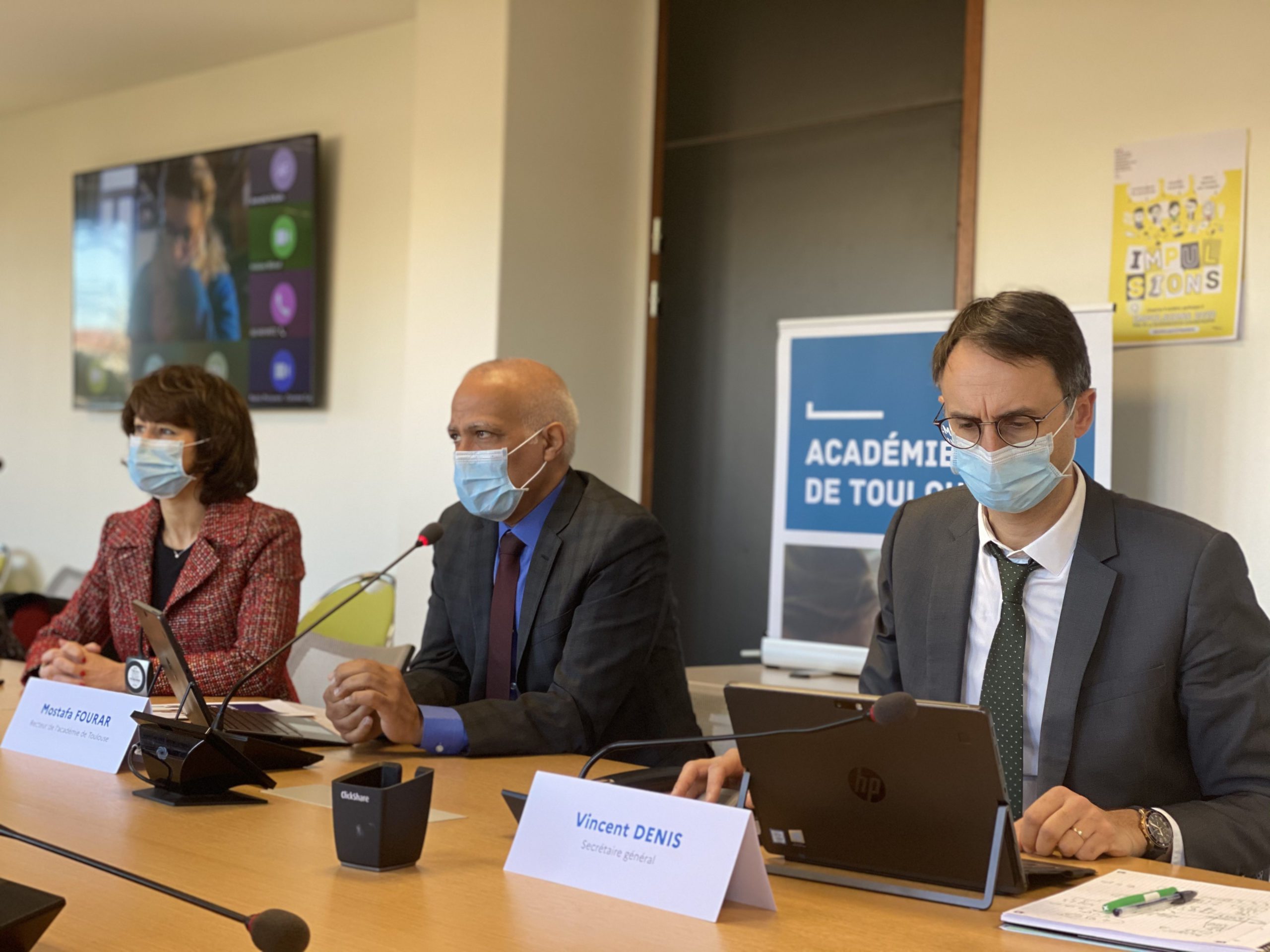 Au centre, Mostafa Fourar, recteur de l'académie de Toulouse a annoncé les moyens mis en place pour la rentrée 2021. Crédit : Thomas Naudi