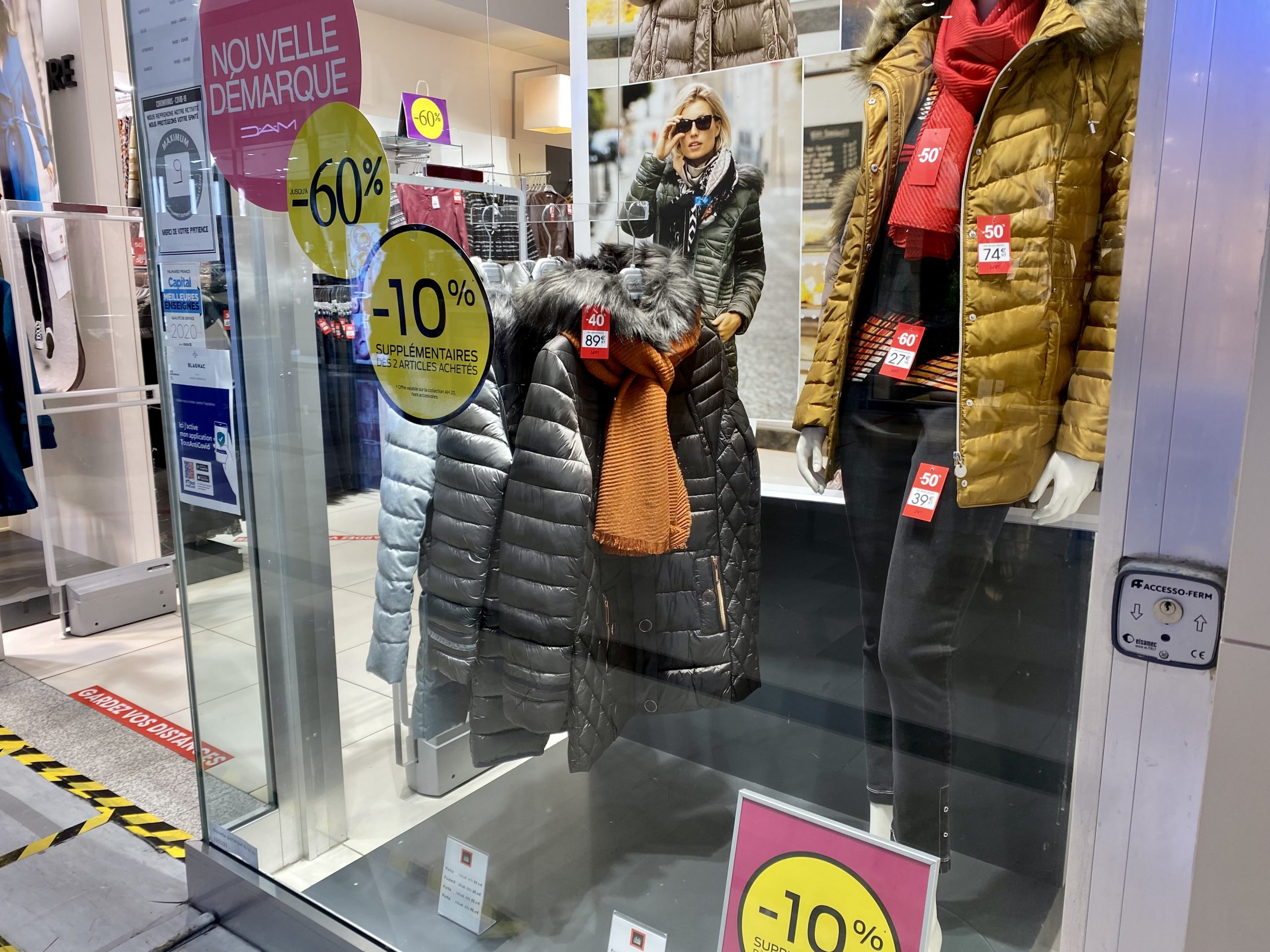 Les commerçants profitent des ventes privées comme ici à Blagnac près de Toulouse. Crédit : Guillaume Pannetier