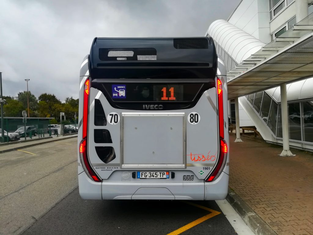 La circulation d'une vingtaine de lignes de bus est perturbée. Crédit : CC BY-SA 4.0 par Kuremu Sakura.