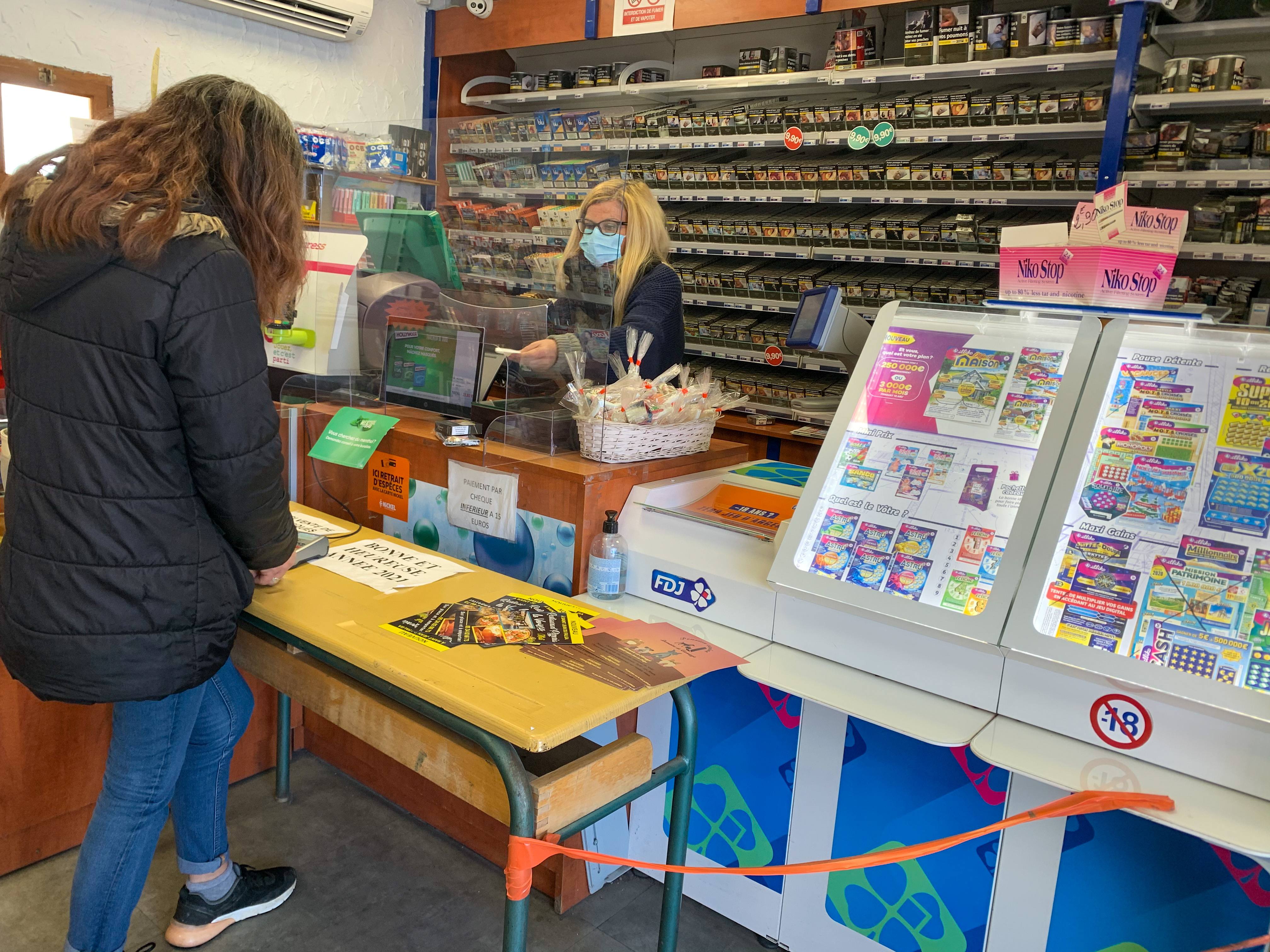 Le Pas de la Casa, est un lieu de choix pour les fumeurs. Crédit photo : Emmanuel Rivals