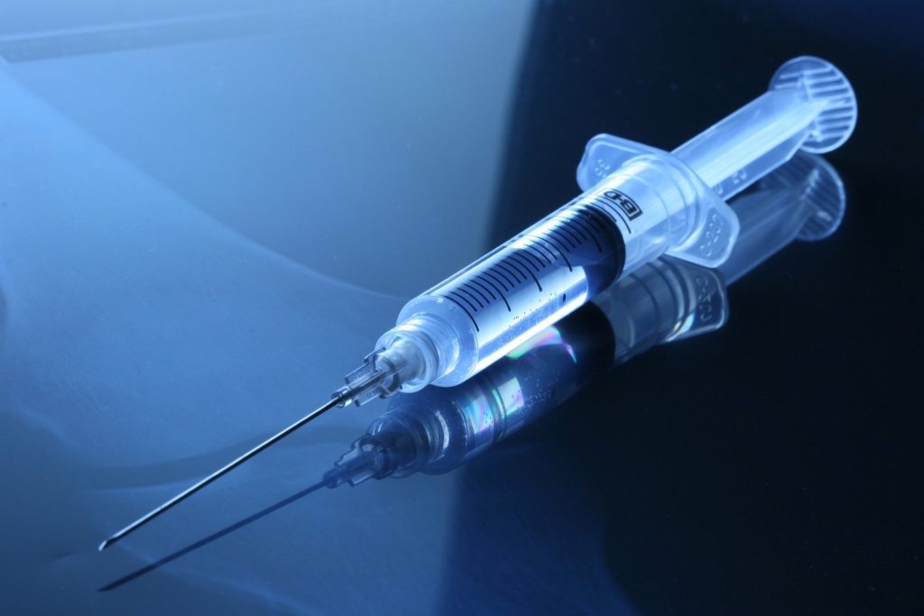 La stratégie vaccinale du gouvernement a été expliquée par Olivier Véran. Crédit: pixabay
