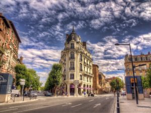 Les commerces pourront ouvrir 2 dimanches en février à Toulouse. Crédit : Pixabay