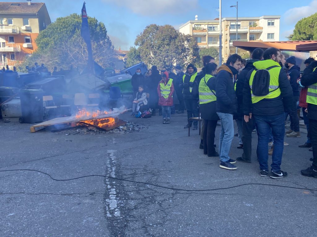 Les éboueurs continuent leur mobilisation à Toulouse