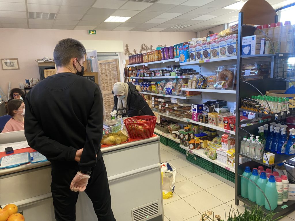 Depuis le début de la pandémie en novembre 2019, un grand nombre de personnes se sont retrouvées sans emploi du jour au lendemain. © Maëva Curutchet
