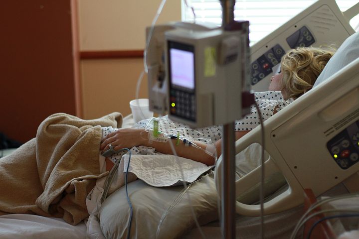 les cas de covid-19 ont explosé en Occitanie avec les variant Omicron, Delta et la grippe saisonnière