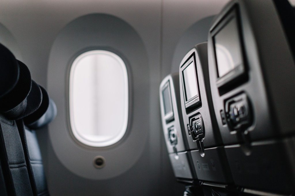 Recherche de 40 nouveaux postes pour l'entreprise "Airplane" ©Pixabay
