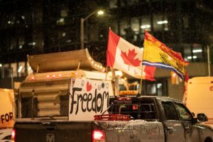 Inspiré des manifestations que connaît le Canada depuis près de trois semaines, le “Convoi de la liberté” est officiellement interdit depuis ce matin par le préfet de police de Paris.