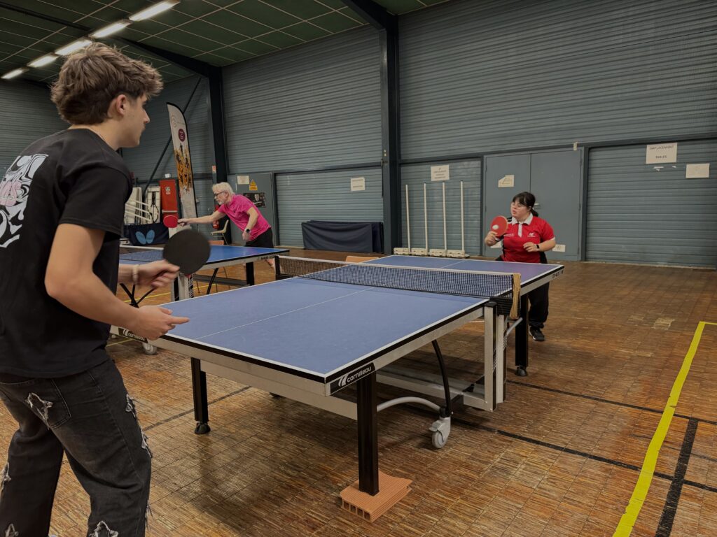 Partie de Handi Ping à l'ASPTT